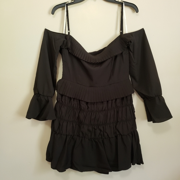 ASOS Foxiedox Tiered Cold Shoulder Dress Black Medium NWT - Picture 3 of 9